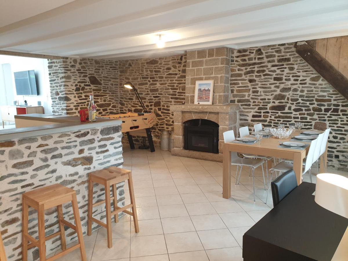 Maison De Ville Situee A 8 Kms Du Mont St Michel ปงตอร์ซง ภายนอก รูปภาพ